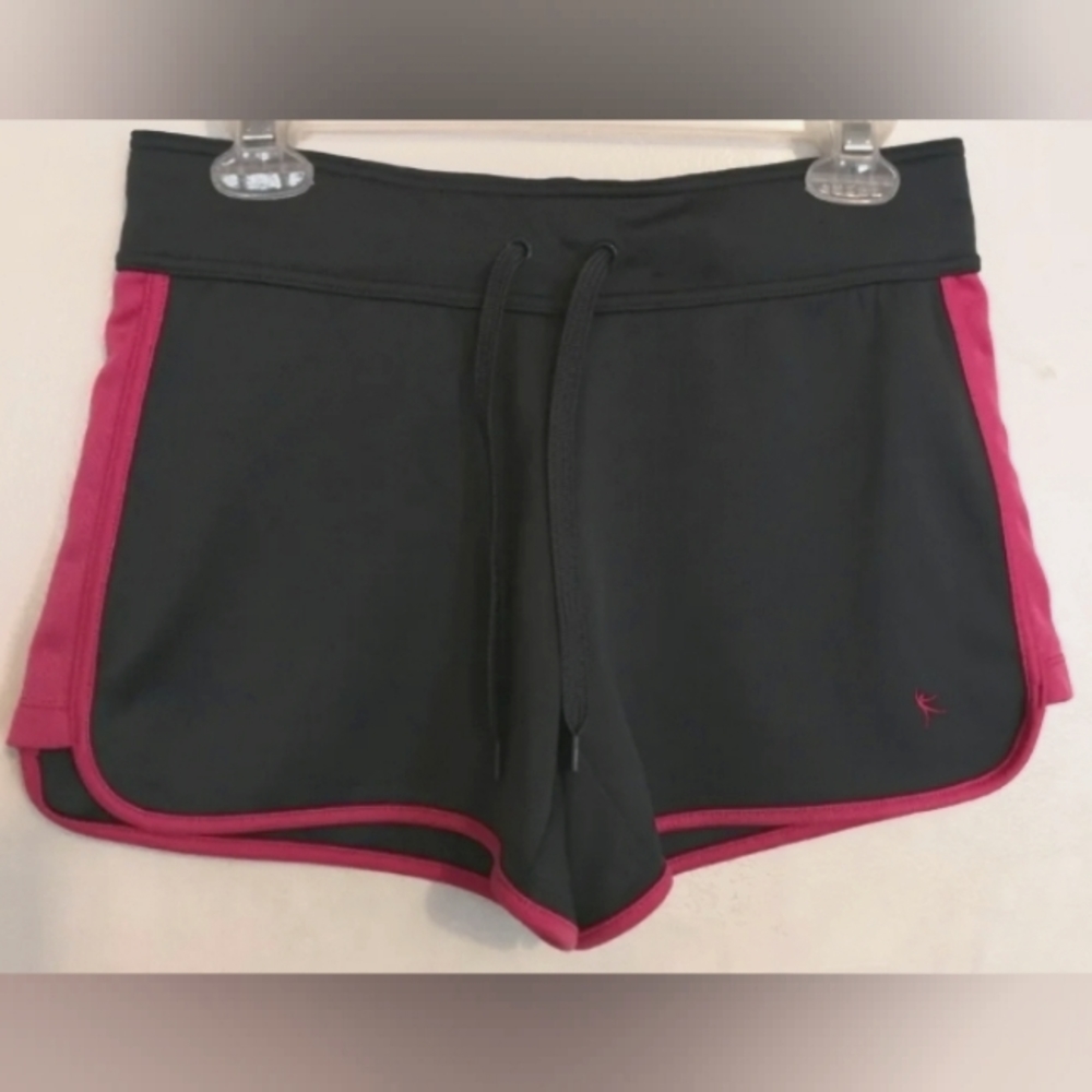 4/$20. Danskin Now Womens Workout shorts w drawstring. Size small